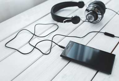 这位上海的荣誉市民，成为英超诺丁汉森林队本赛季第四位主帅